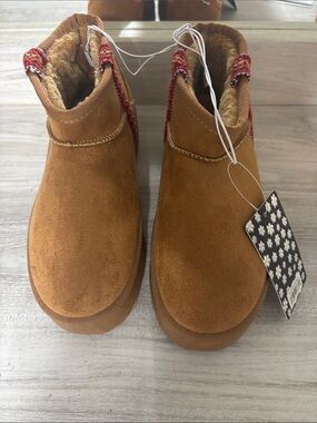 Kids Tan Fleece-Lined Slip-On Boots